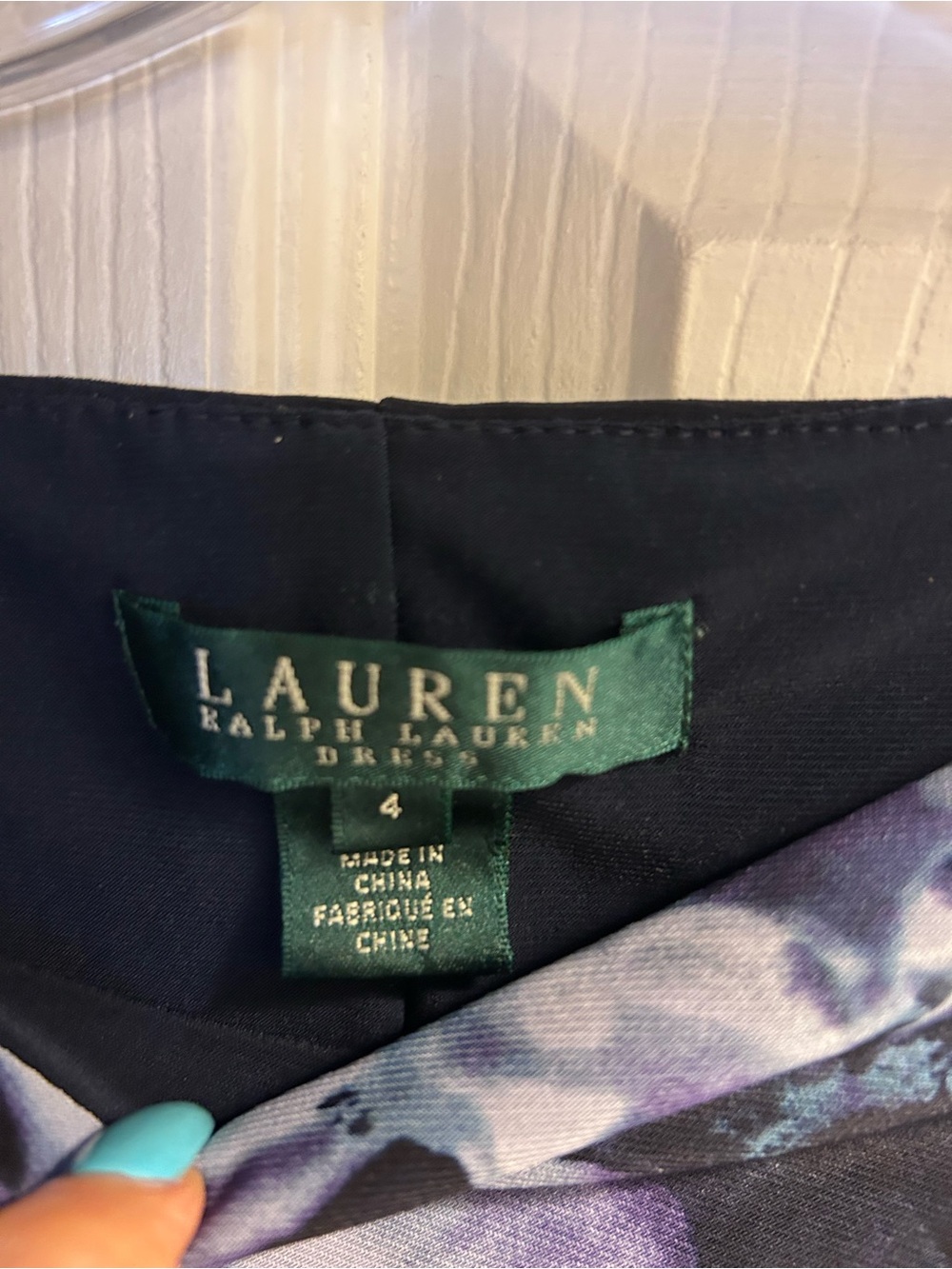 Lauren Ralph Lauren Floral Sheath Dress Sz 4 Black Purple Ruched 3/4 Sleeve - Picture 2 of 3